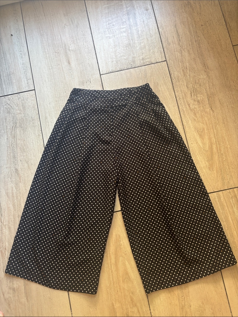 Topshop Black Pleated Wide-Leg Polka Dot Culottes
